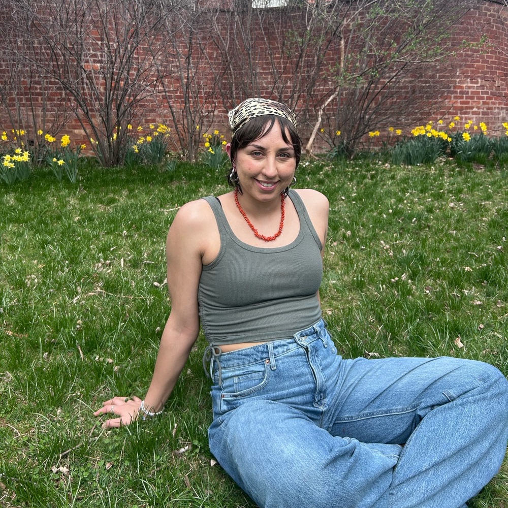 Meet your Posher, Adina